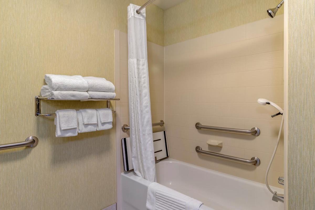 Comfort Suites Knoxville